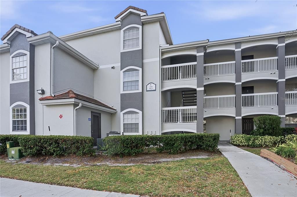 13839 Fairway Island Dr APT 1132