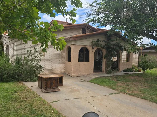 700 S Ike Ave, Monahans, TX 79756