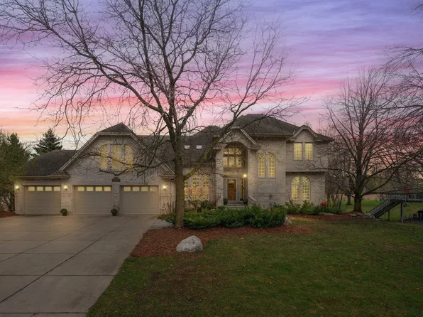 6210 Deerwood Cir N, Plymouth, MN 55442