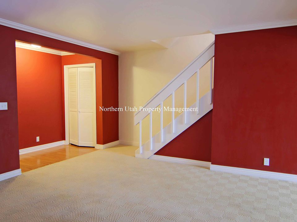 4 Front Room View 3_12082017