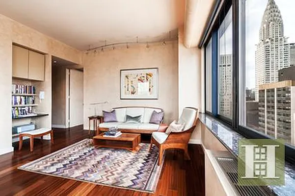 Rented by Halstead Real Estate | media 35