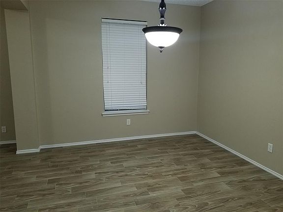 5th image of 2265 Heatherdale Dr