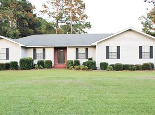 1003 Amelia St, Nashville, GA 31639