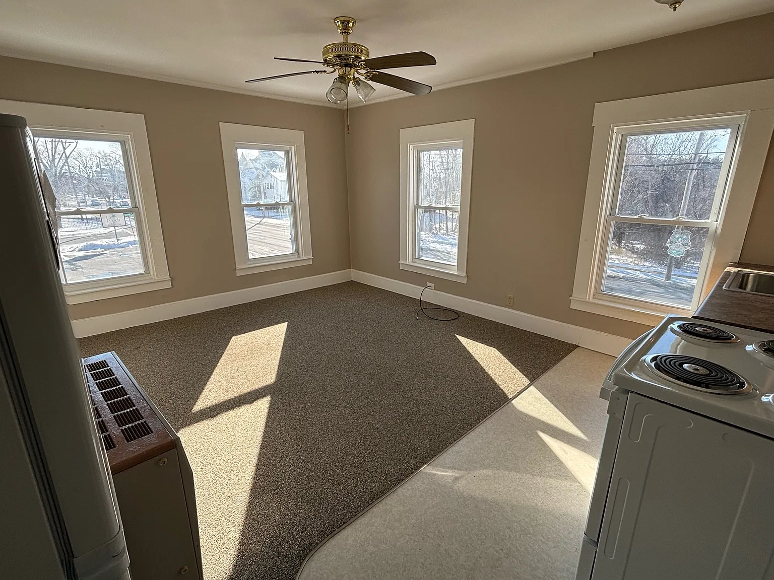 1 bed, 550 sqft, $1,425 — Photo 2