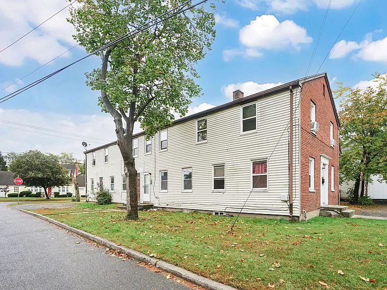 7 Decker Pl — Photo 15