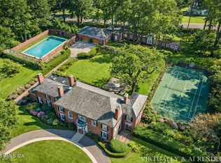 91 Algonquin Rd, Fairfield, CT 06825