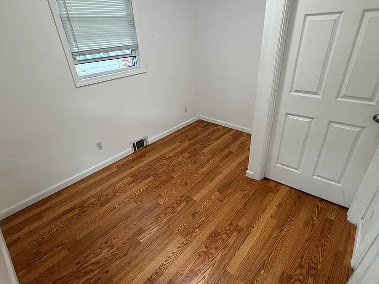 49 N Swezeytown Rd #1A — Photo 5