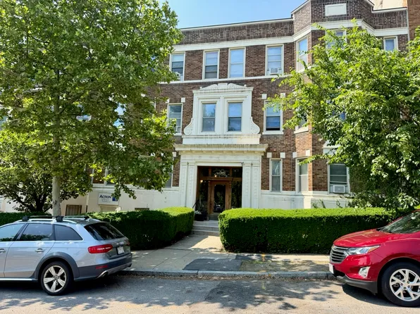 1665 Commonwealth Ave, Brighton, MA