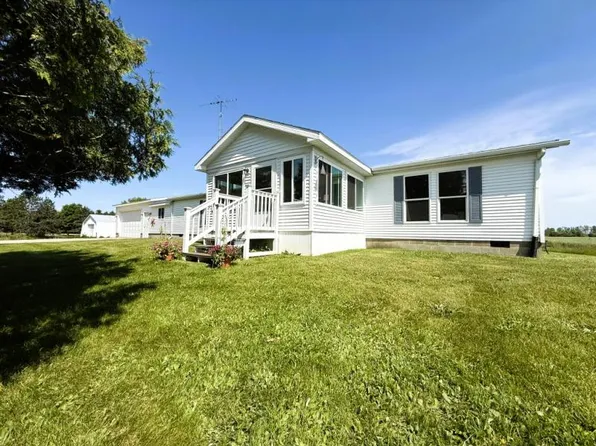 4697 Stoddard Rd, Port Austin, MI 48467