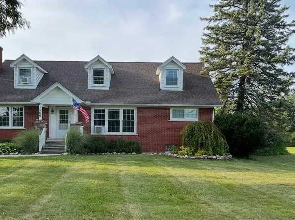 7566 Marine City Hwy, Casco, MI 48064