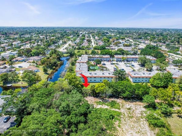 6216 Edwards Rd, Margate, FL 33063