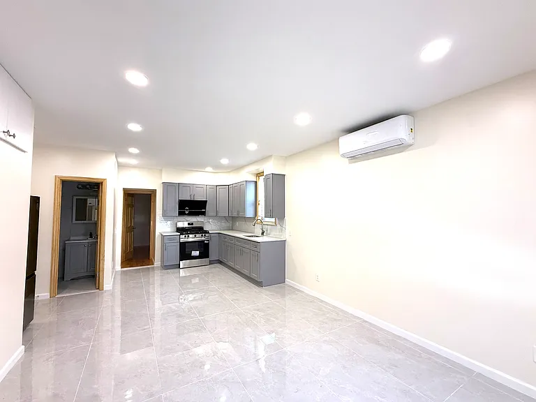 741 Quincy Ave #1 — Photo 4