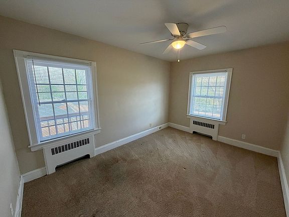 4th image of 224-4 Harrill St