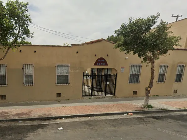 716 W 66th St, Los Angeles, CA 90044