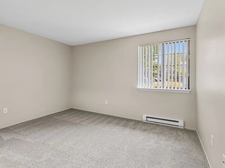 Glen Park At West Campus — Photo 19