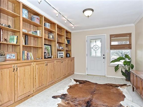 4th image of 4100 Spanish Oak Dr
