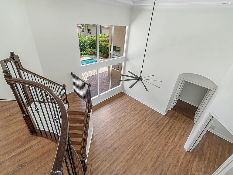 6641 Conch Ct — Photo 34