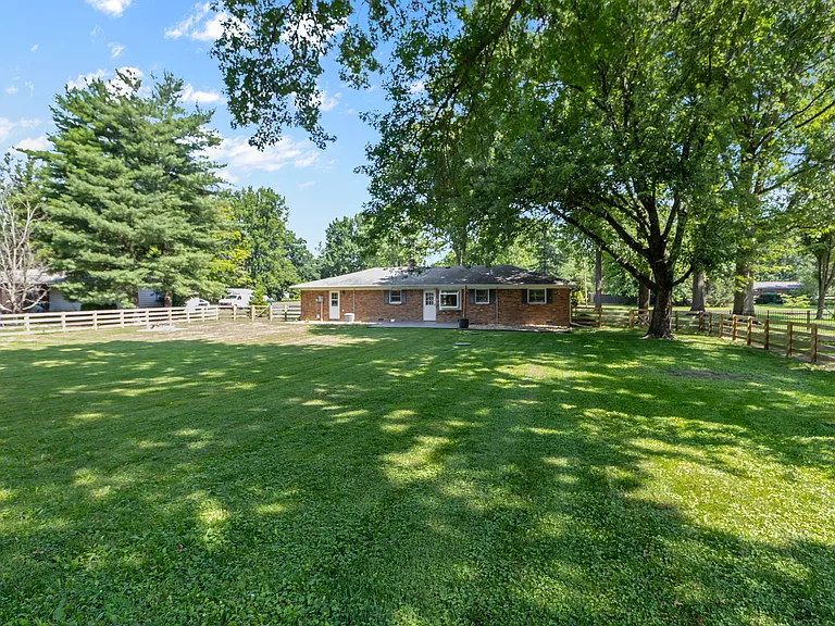 820 Eaglewood Dr — Photo 29