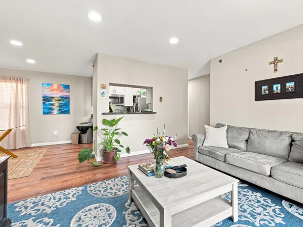 680 Dartmore Ln APT 259, Hayward, CA 94544