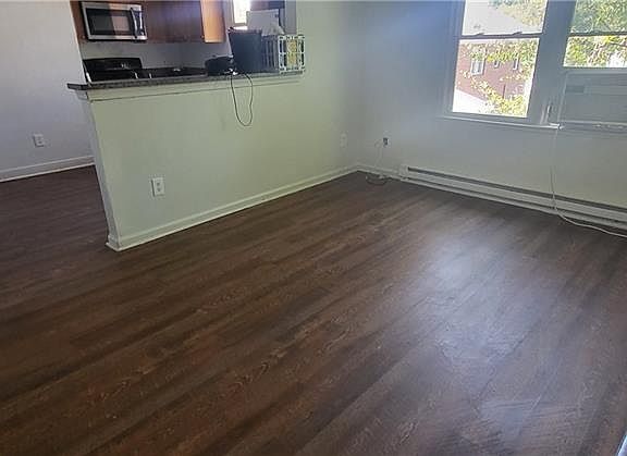 2nd image of 179 W Balview Ave