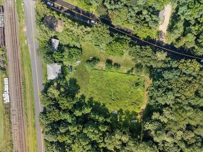 79 Railroad Avenue, Calverton, NY, 11933