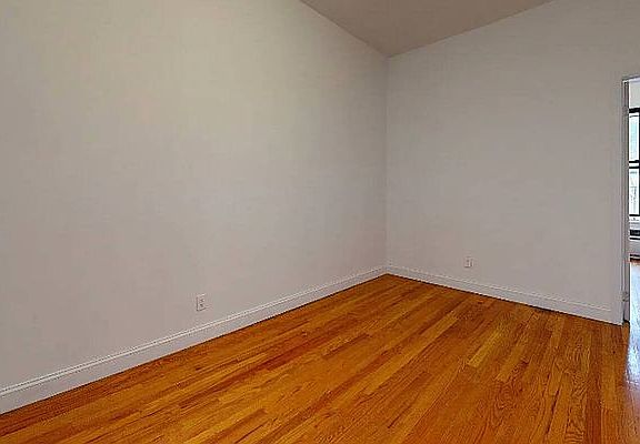 2nd image of 334 E 93rd St APT 16