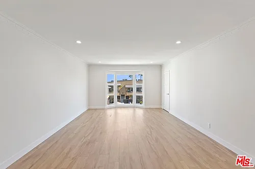 1250 S Crescent Hts #2 Photo 1