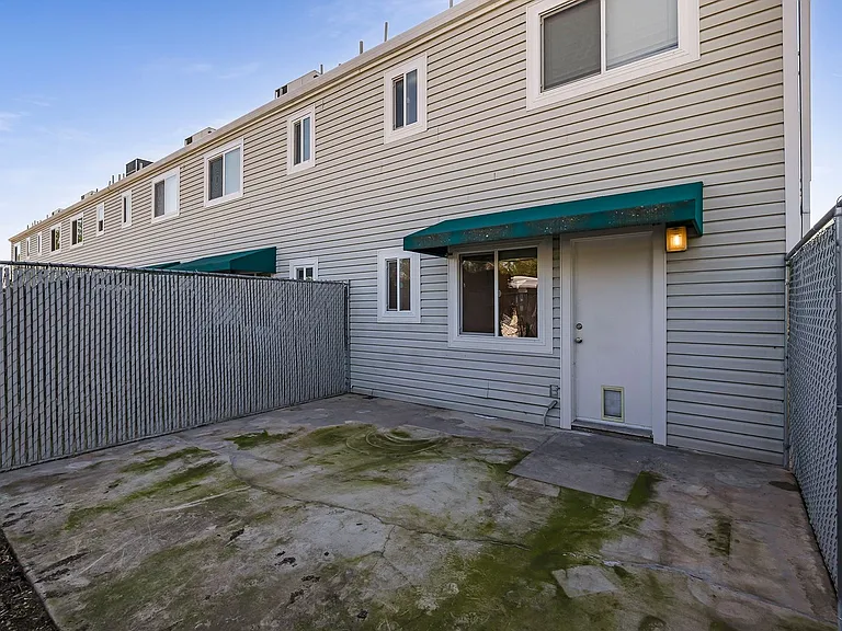 4296 Clay St — Photo 16