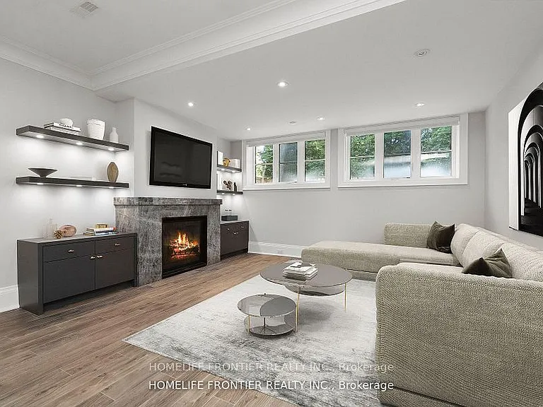 8 Vesta Dr — Photo 30