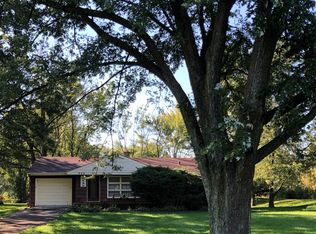 409 63rd St, Willowbrook, IL 60527