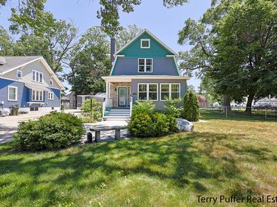 1525 Lakeshore Dr, Muskegon, MI, 49441