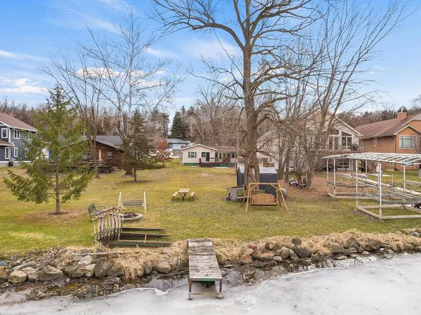 W11338 Red Cedar Dr, Lodi, WI 53555