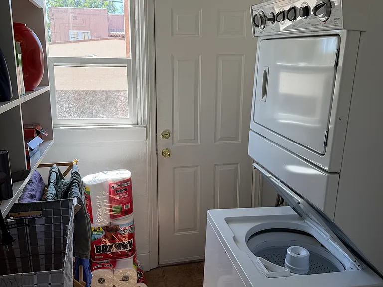 735 N Hayworth Ave — Photo 35