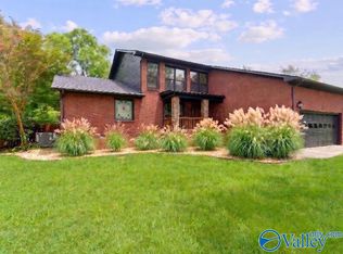 129 Jacque Jim Dr NE, Huntsville, AL 35810