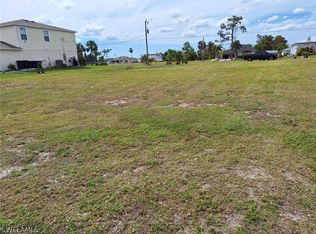 2616 NE 21st Ct, Cape Coral, FL 33909