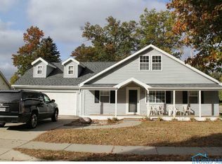 950 Columbus St, Holland, OH