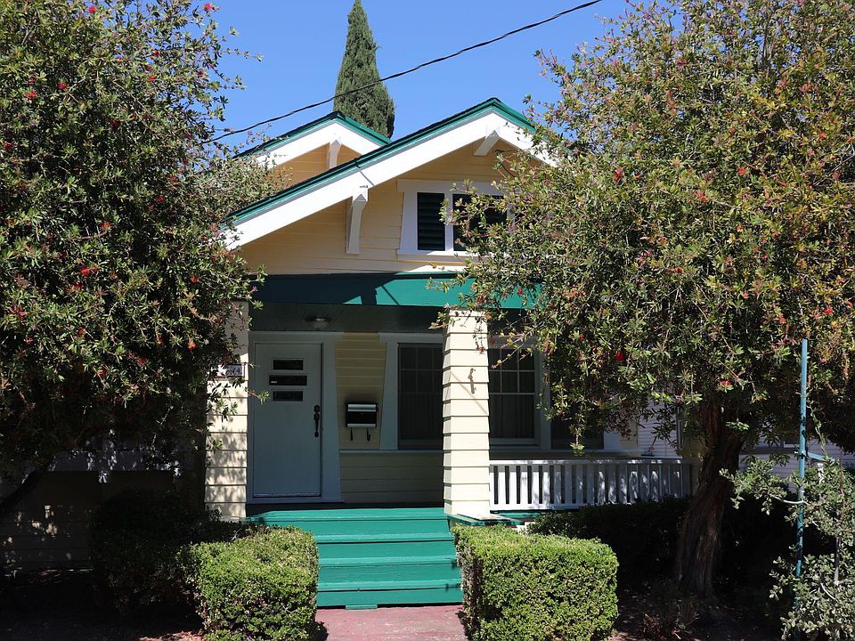 1st image of 364 N 6th St