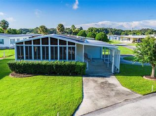 36914 Lakewood Dr, Zephyrhills, FL 33542