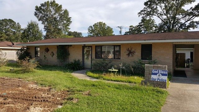 2nd image of 7220 Linda Lee Dr