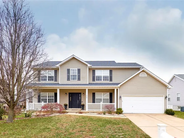 230 Highland Meadows Dr, Wentzville, MO 63385
