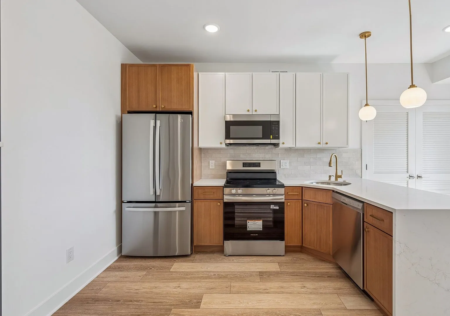 Brand New Luxury Apartments West Philly — Photo 1