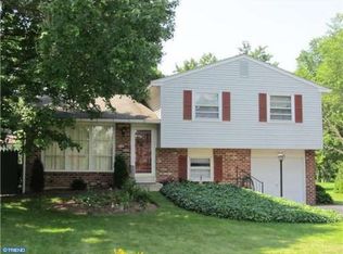 150 Thomas Penn Ave, Hatfield, PA 19440