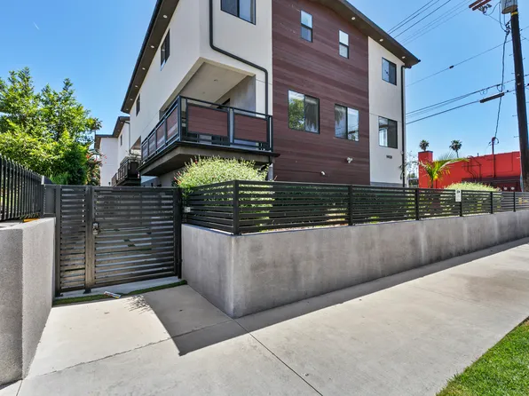 14436 1/2 Tiara St, Van Nuys, CA 91401