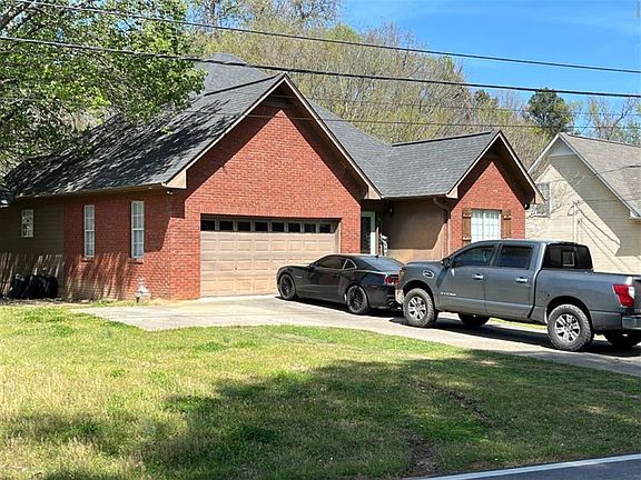 2nd image of 612 Glenn Chapel Rd
