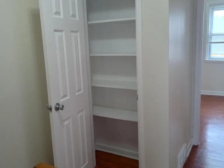 58 Suburban Ln — Photo 24