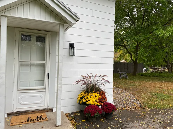 527 Stonewood Ave, Rochester, NY 14616