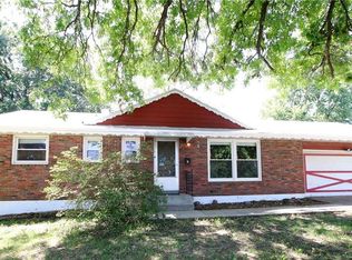 512 Lacy Rd, Independence, MO 64050