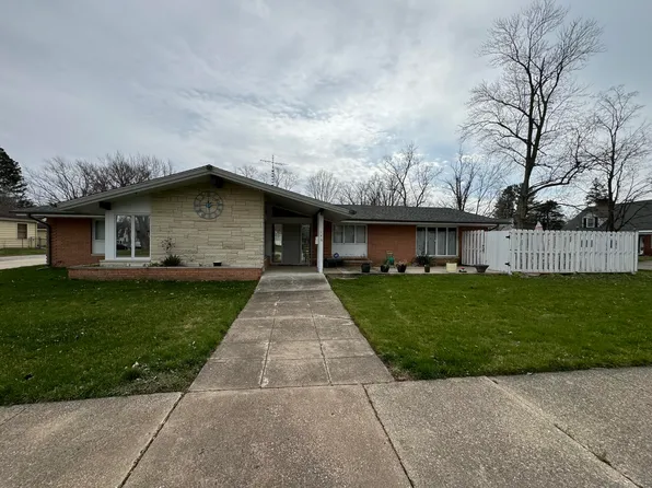 146 W May St, Benton Harbor, MI 49022