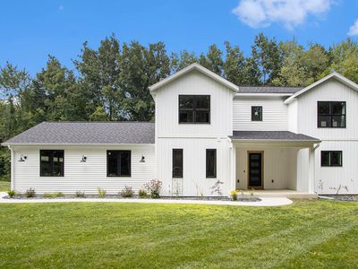 35684 M 43, Paw Paw, MI, 49079