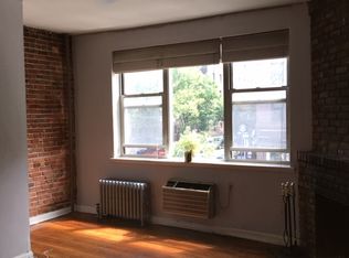 459 Hudson St APT 2A, New York, NY 10014